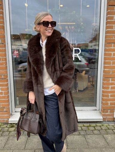 Noma Astrid Fuskepelskåpe Brun