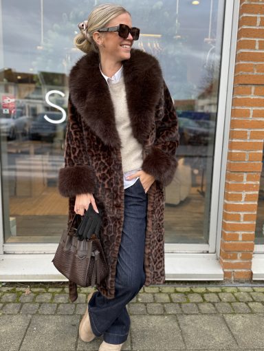 Noma Astrid Fuskepels Kåpe Leo