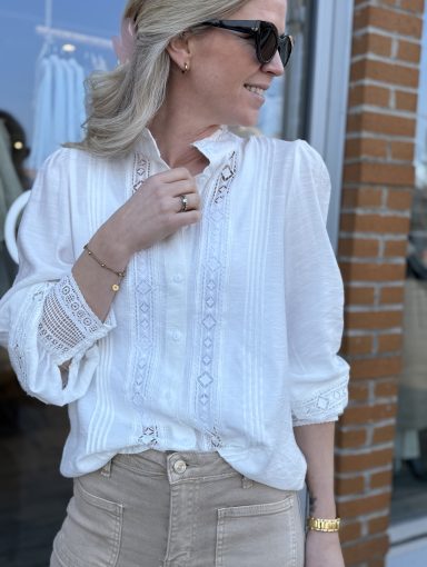 Vi To Bisou`s Project Blouse 3690 White