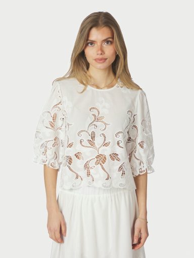 Neo Noir Fia Embroidery Blouse White