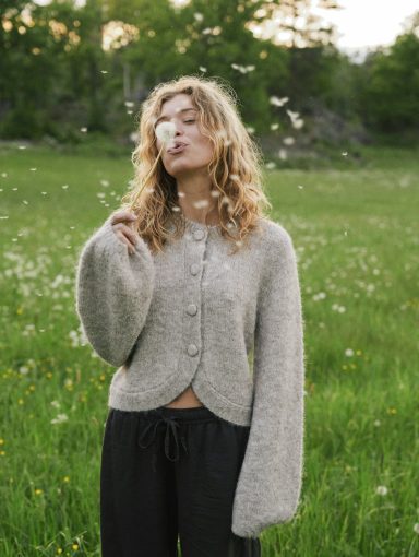 Neo Noir Gio Fluffy Knit Beige Melange