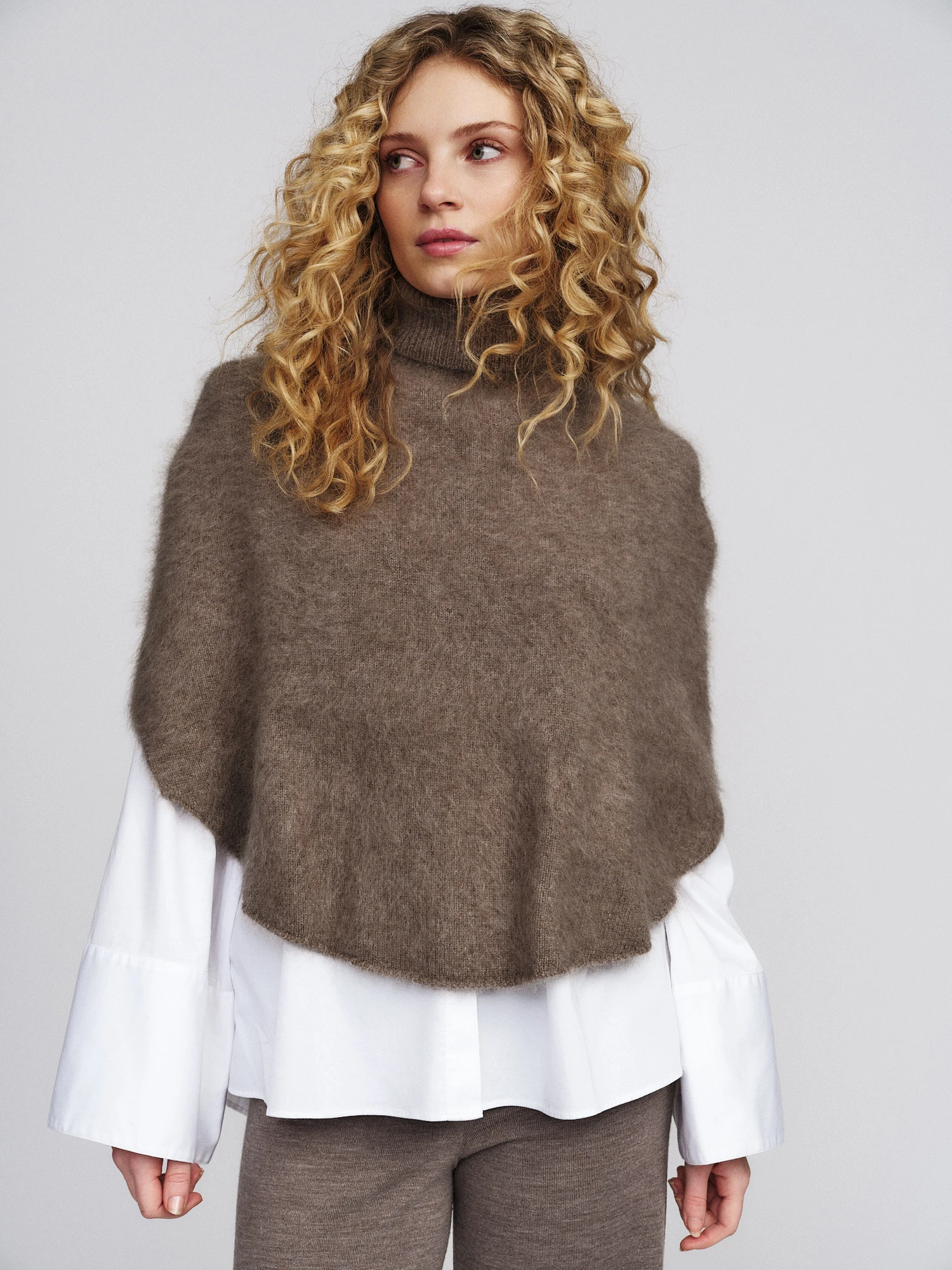 Ella & il Maiken Brushed Poncho Light Brown